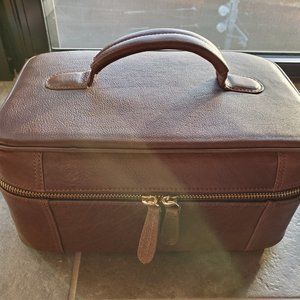 Full grain leather toiletry / train case